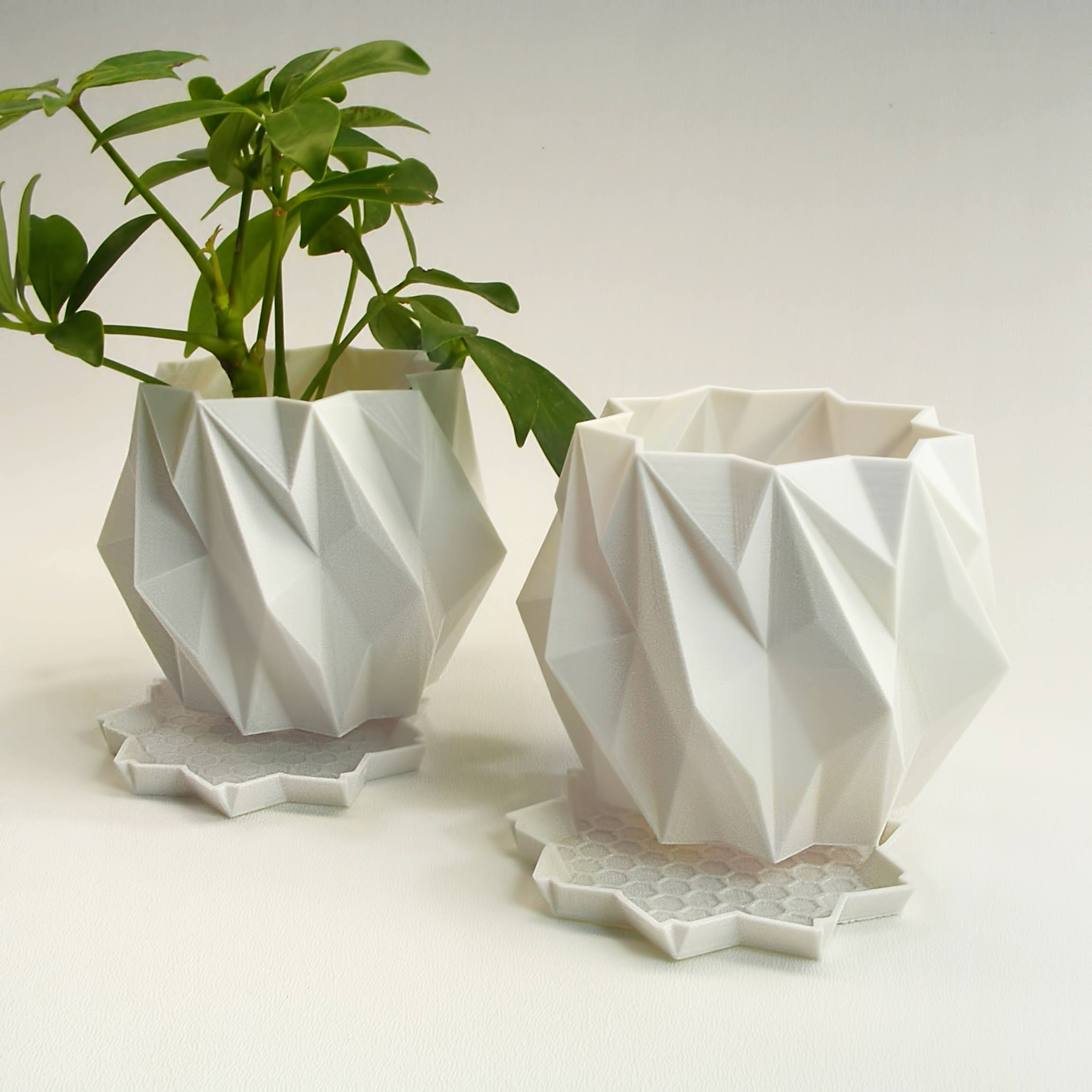 3D Origami Flower Pot 35 Inch Modern Planter Set With Trays 3d Abstract Art Flower Pot Set Of 2 3d Art Pots Flower Art Abstract Flower Pot