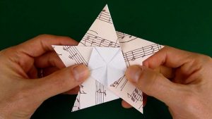 Easy Origami Christmas Ornaments Instructions Folding 5 Pointed Origami Star Christmas Ornaments