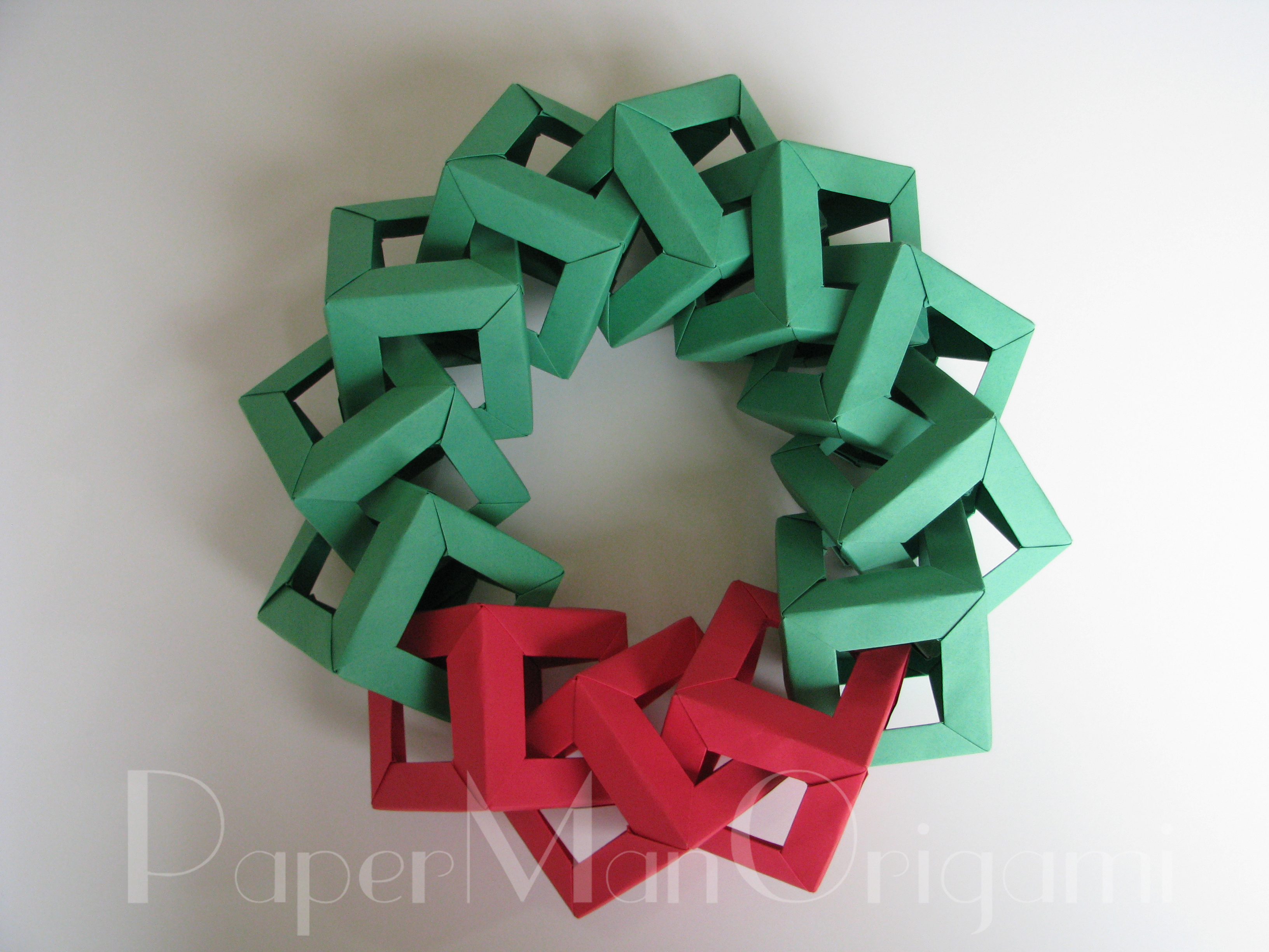Easy Origami Christmas Ornaments Instructions Origami Christmas Decorations Origami Wreath