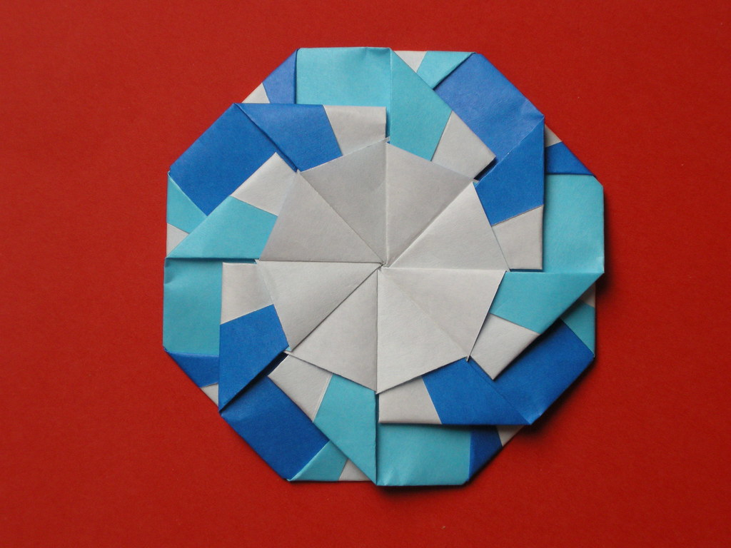 Fish Base Origami Fish Base Octagonal Coaster From 8 Squares Kami My Desig Flickr