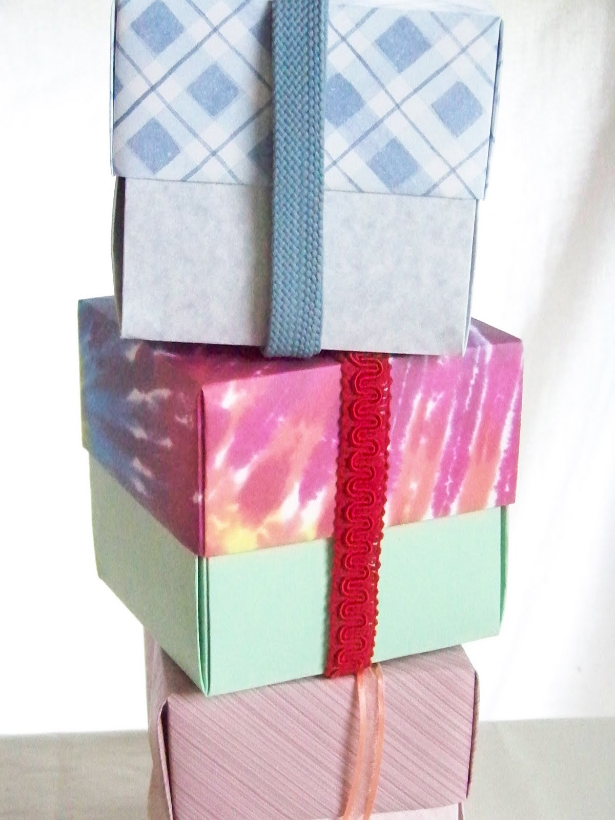 Gift Wrapping Origami Easy Frugal Living Frugal Gift Wrapping Origami Boxes