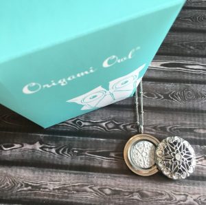 How Many Charms Fit In An Origami Owl Locket Origami Owl Moodology Sentiments Collections Crunchy Beach Mama