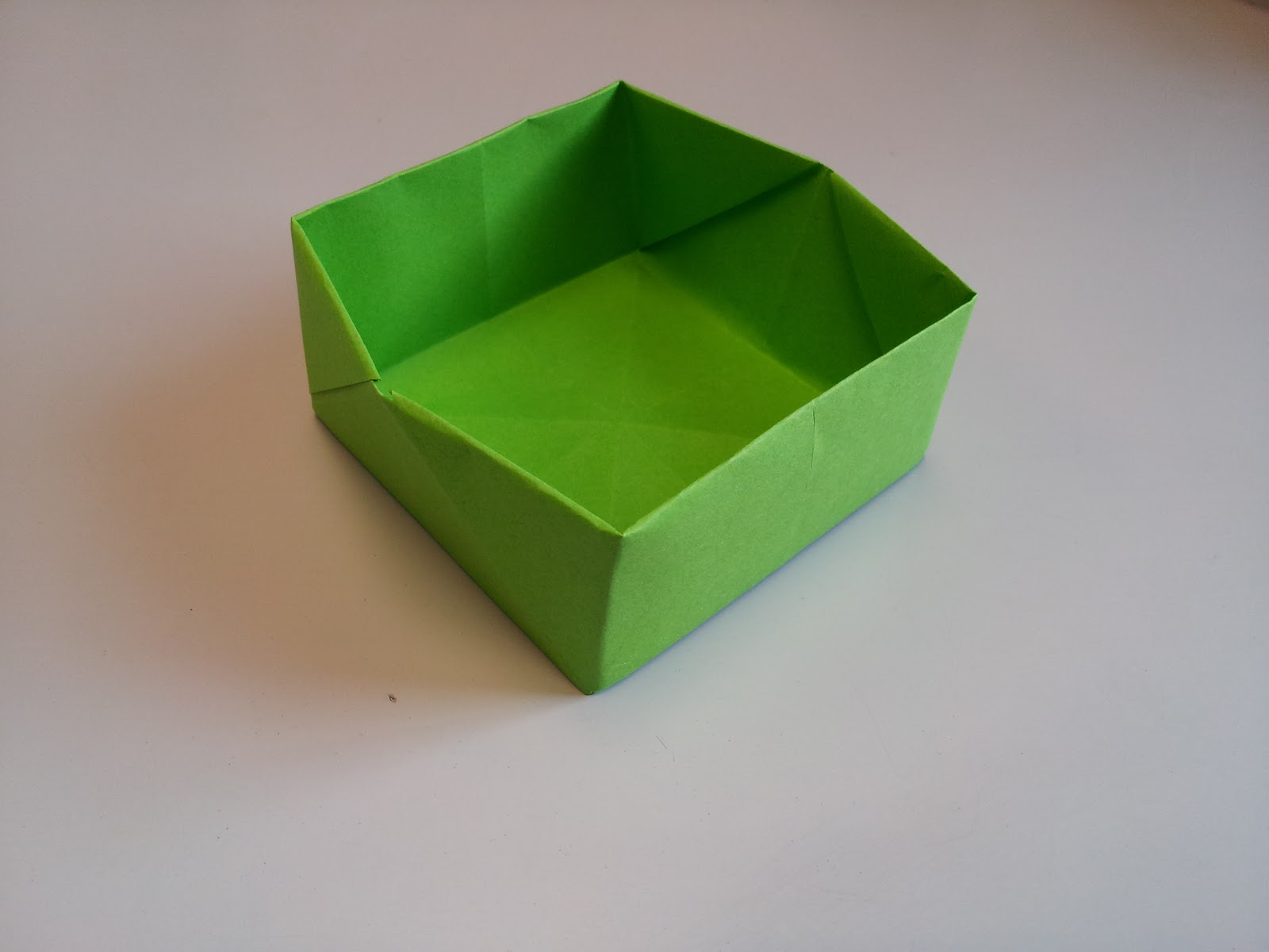 How To Do A Origami Box Paper Moon How To Make An Origami Box