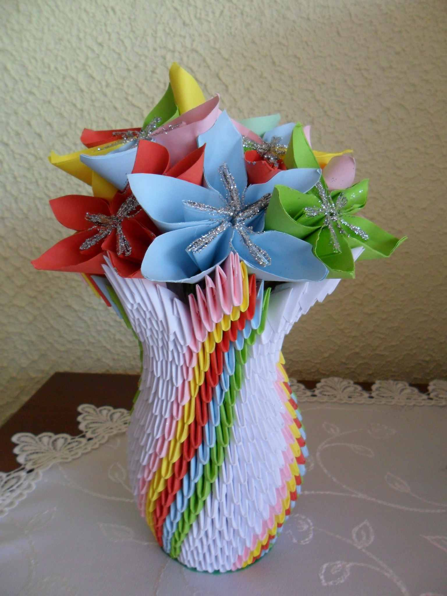 How To Make A 3D Origami Vase An Introduction To Golden Venture Folding
