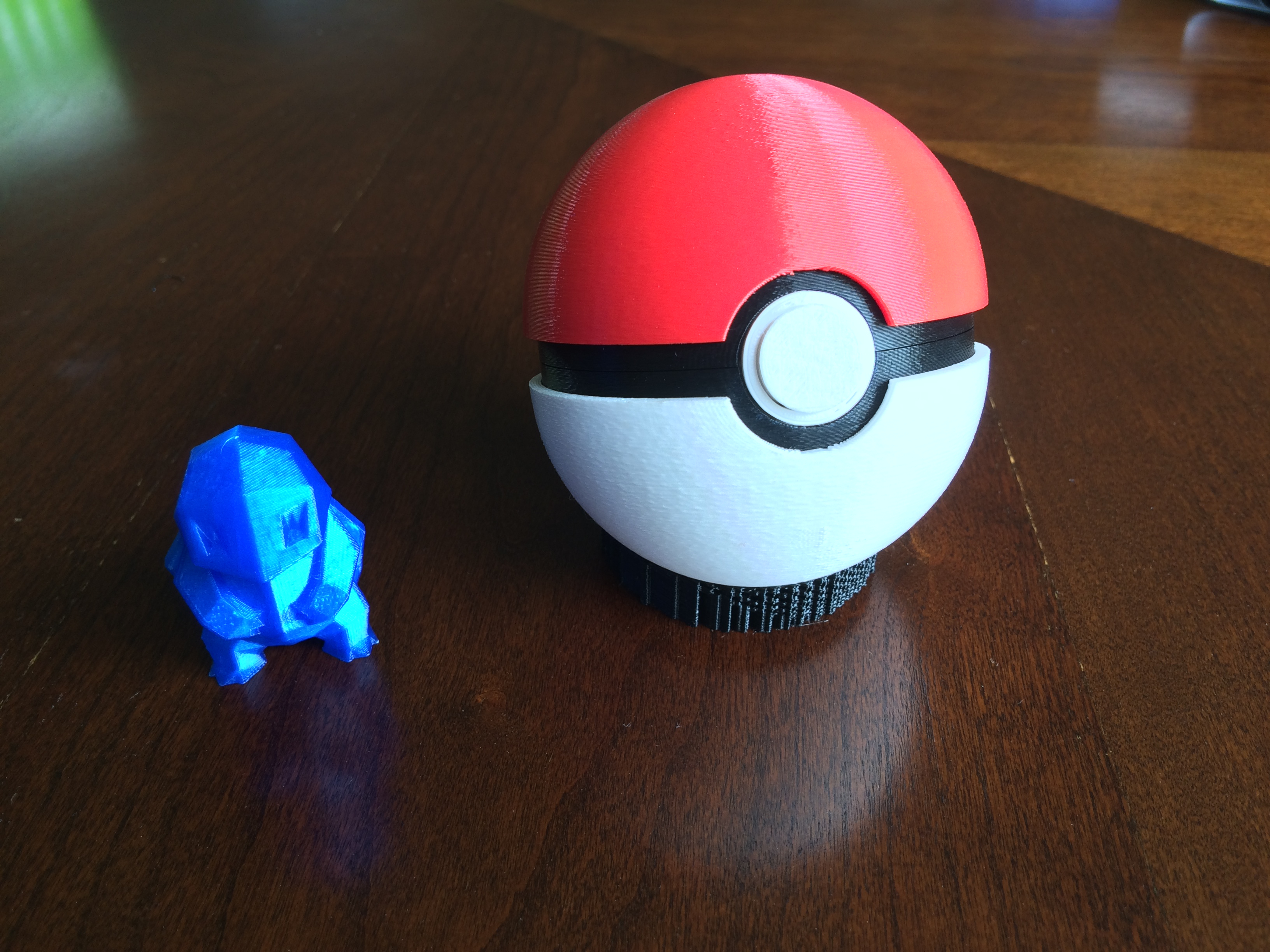How To Make A Origami Pokeball That Opens Pokeball Opens And Closes Spragclutch Thingiverse
