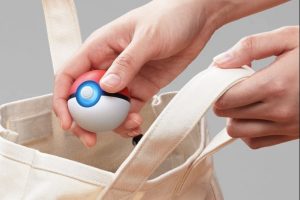 How To Make A Origami Pokeball That Opens Pokmon Lets Gos Pokball Controller Costs 50 But It Comes With