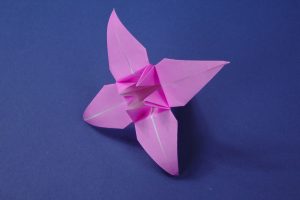 How To Make An Origami Lily Flower Origami Lily Flower Instructions Tavins Origami