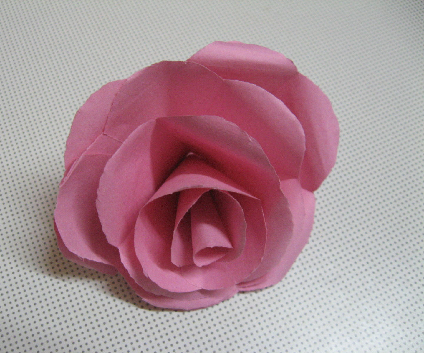 How To Make An Origami Rose Easy How To Make Real Looking Paper Roses 7 Steps With Pictures