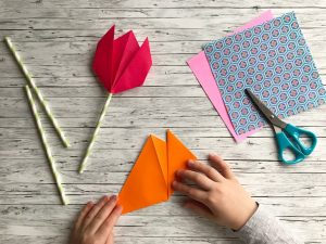 How To Make An Origami Tulip Easy Peasy Origami Tulips The Bear The Fox