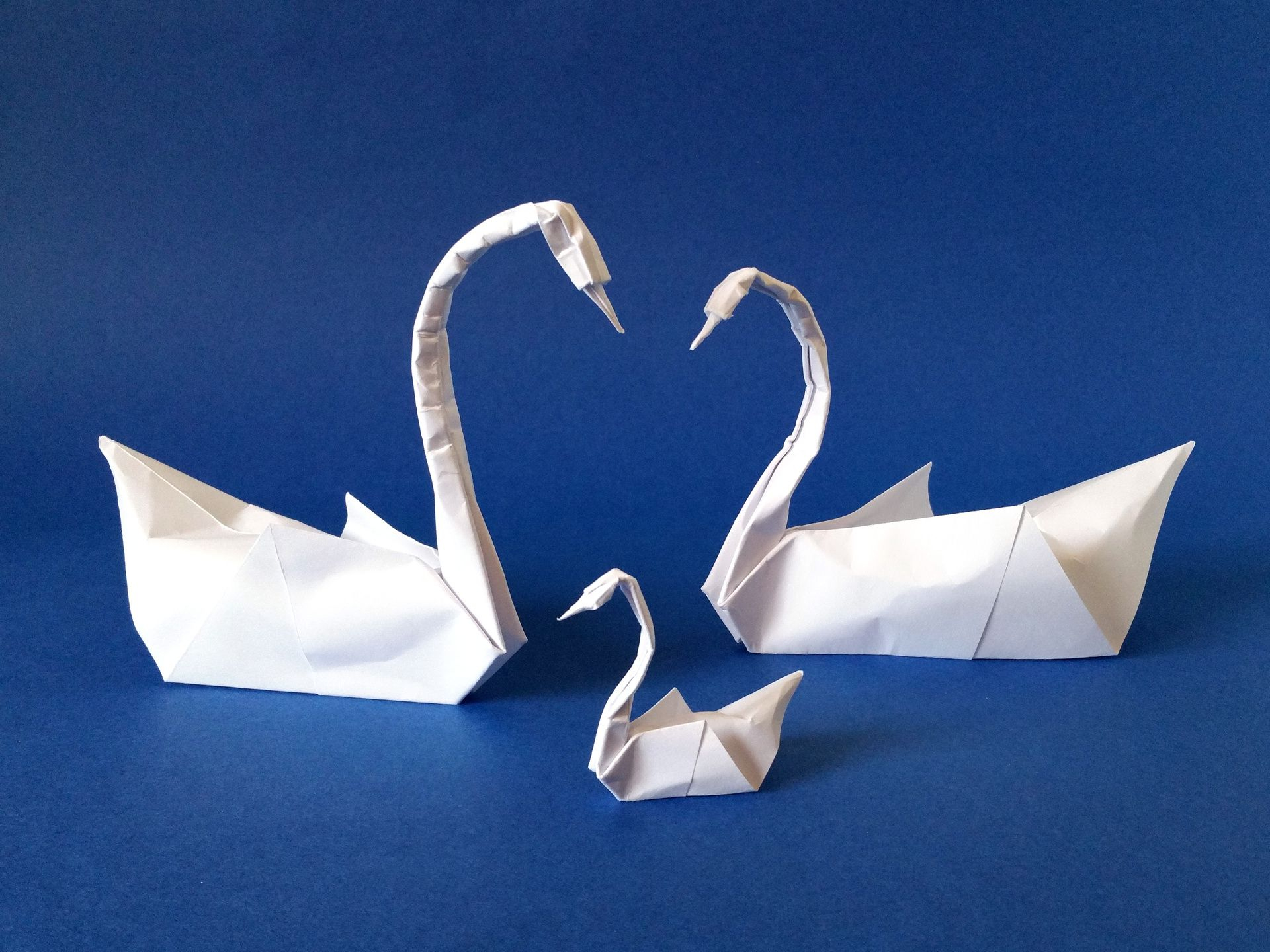 How To Make Origami Swans Origami Swans Couple And Swanling