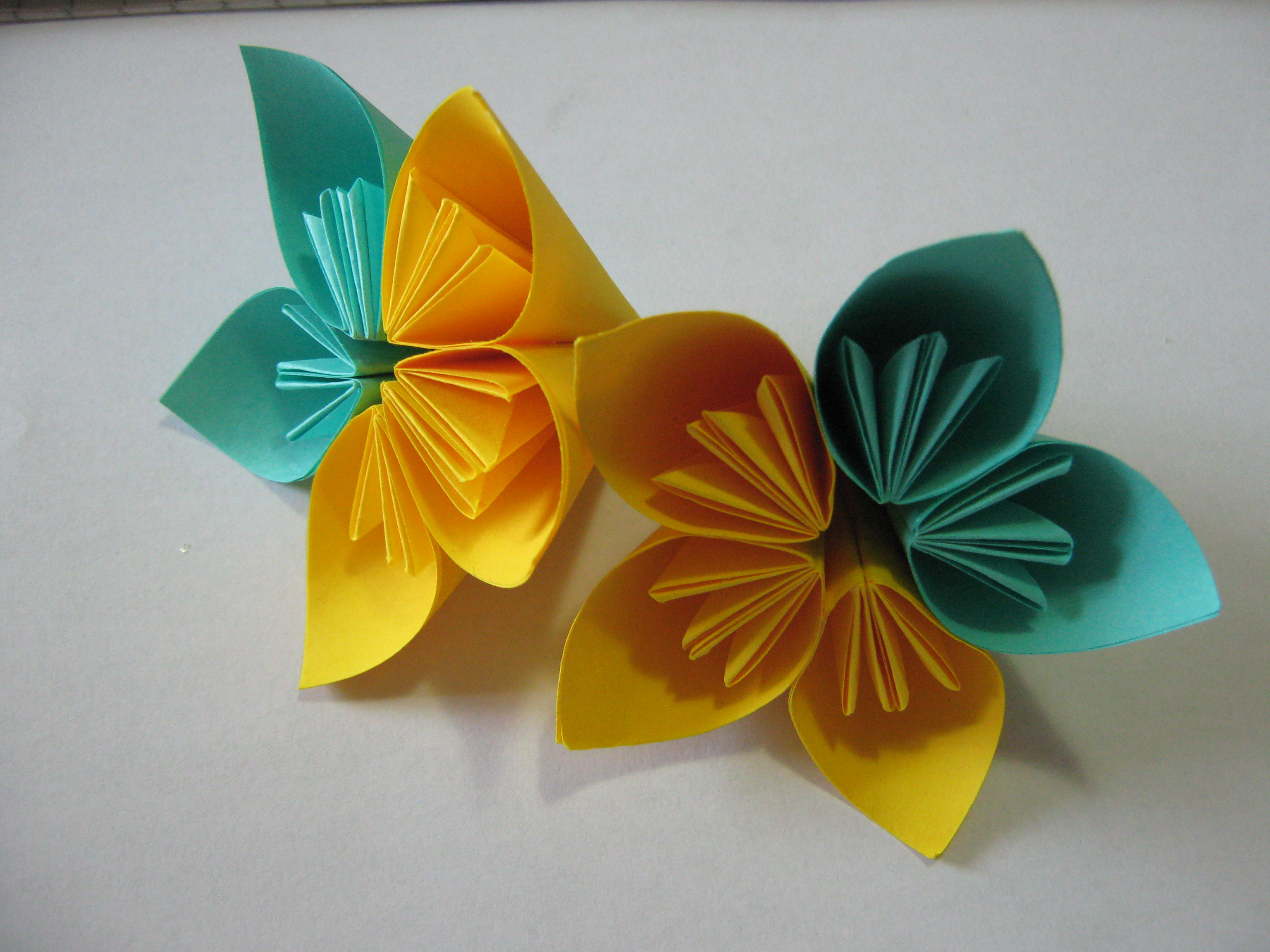 Origami Flower Tutorial Tutorial How To Glue An Origami Kusudama Flower Learn 2 Origami