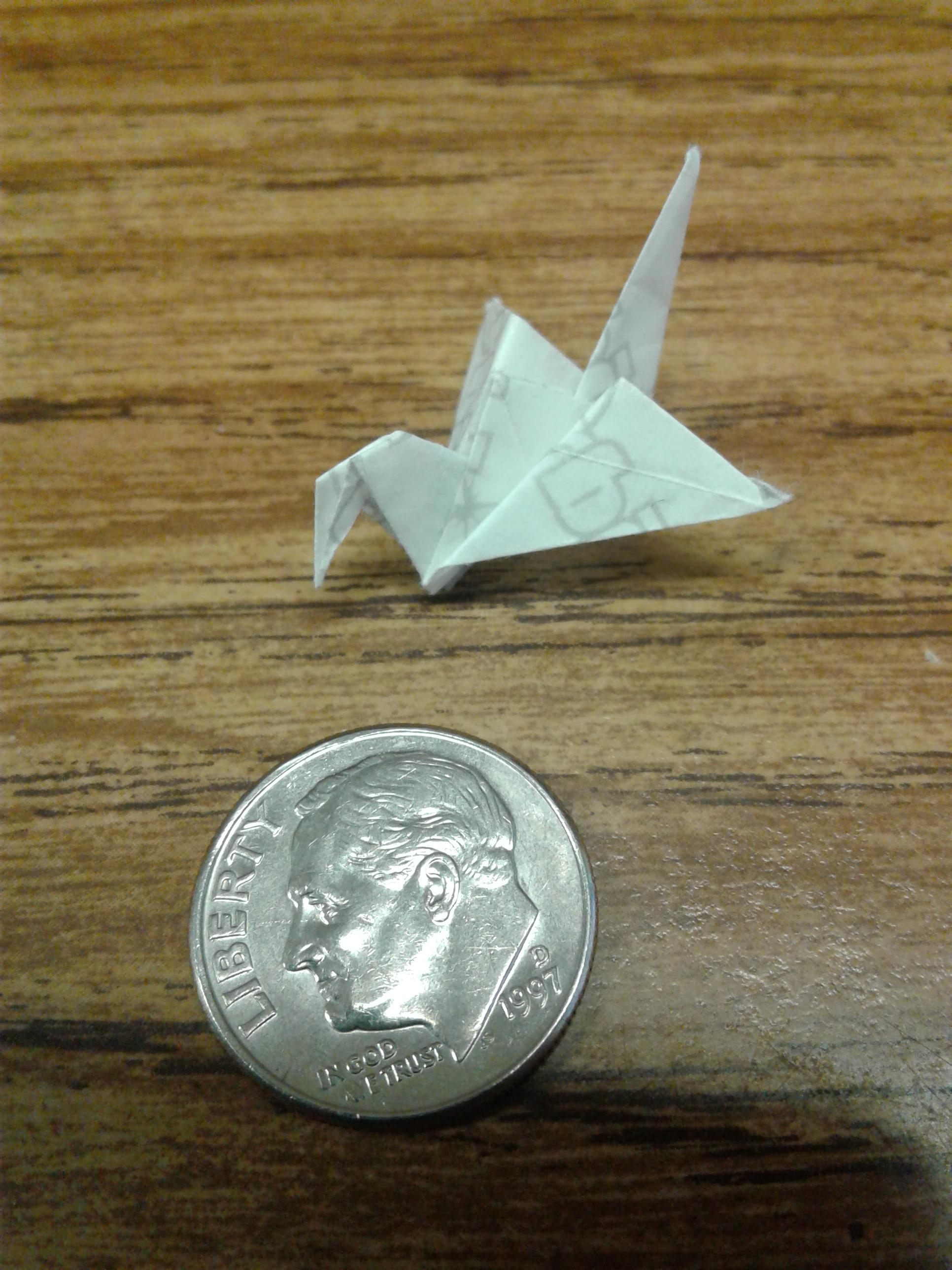 Origami From Gum Wrapper This Origami Crane Made Of An Orbit Gum Wrapper Oddlysatisfying