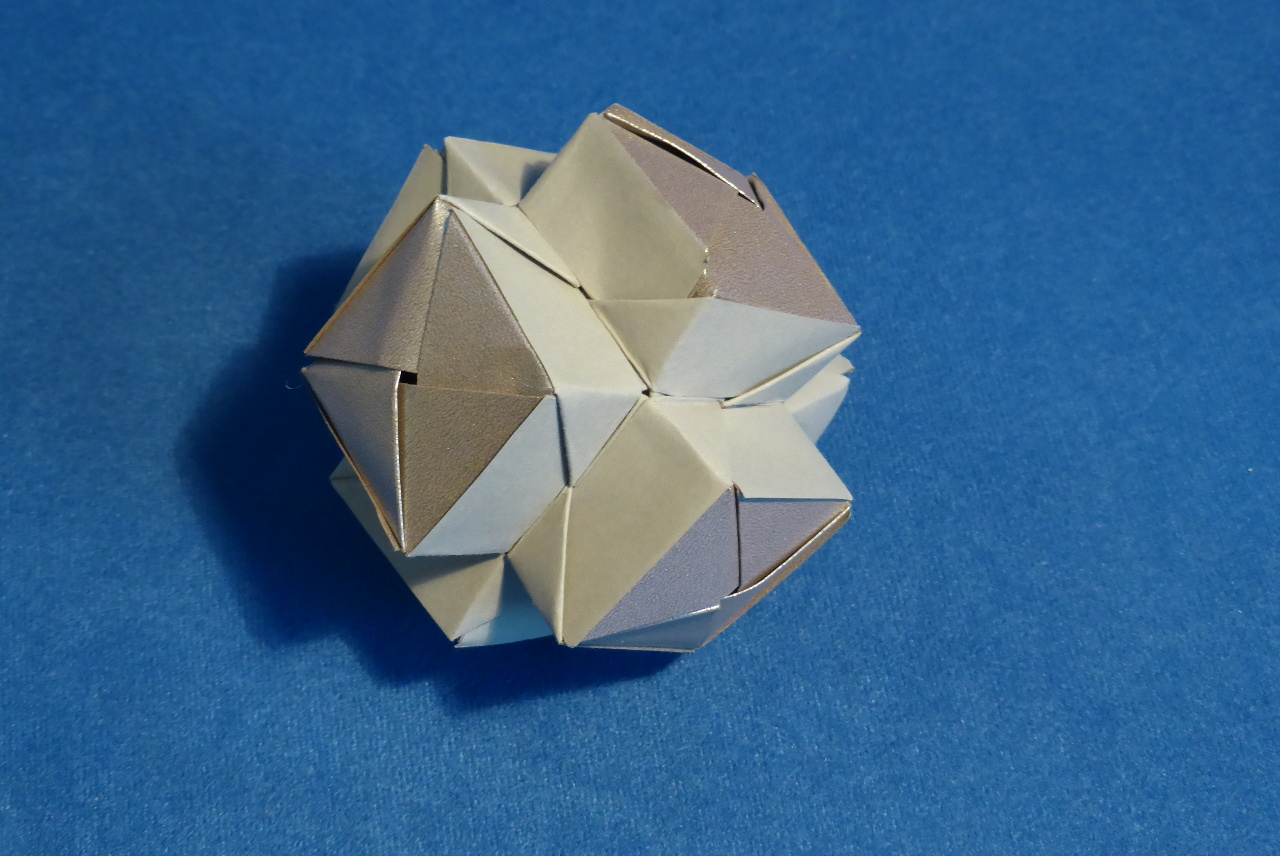 Origami Modular Star Modular Origami Spiky Balls And Stellated Polyhedra Models Folded