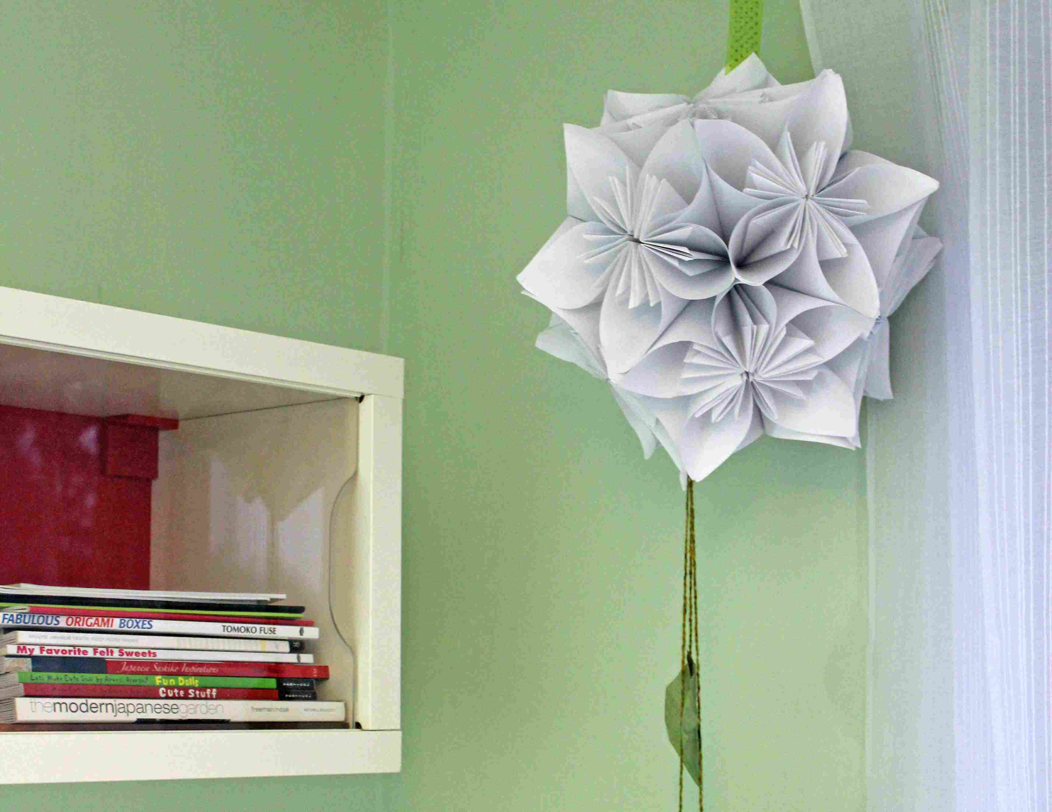 Origami Sphere Easy Making An Origami Kusudama Flower