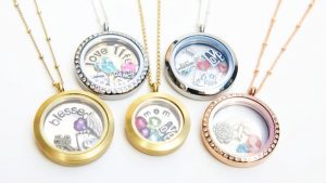 Owl Origami Necklace Origami Owl Expands In Canada The Luxonomist