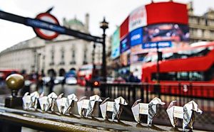 Ten Pound Note Origami In London The Insurance Company Started A Flashmob Having Scattered