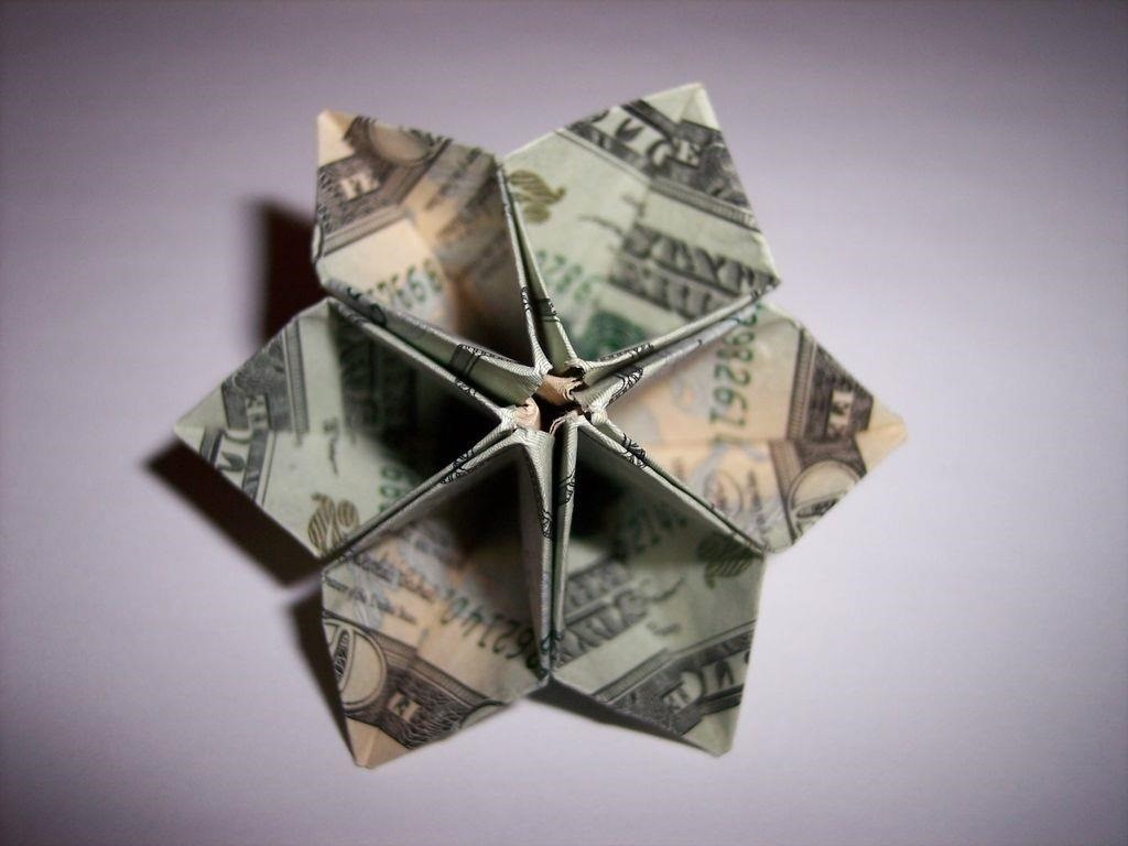 Ten Pound Note Origami Money Origami Flower Edition 10 Different Ways To Fold A Dollar